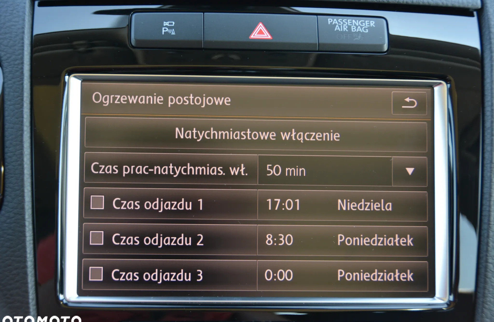 Volkswagen Touareg cena 100000 przebieg: 175588, rok produkcji 2012 z Biała małe 781